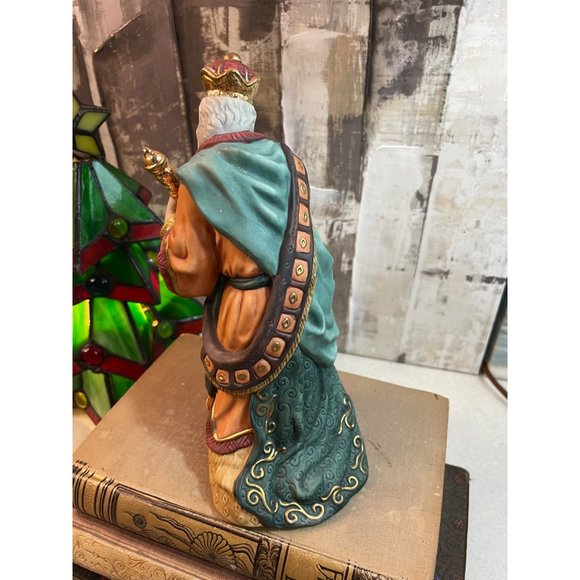 Kirkland Signature Nativity Replacement Wise Man Wiseman Kneeling Set #75177 - Picture 3 of 6